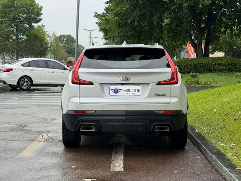 Cadillac XT4