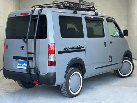 Toyota TownAce Van