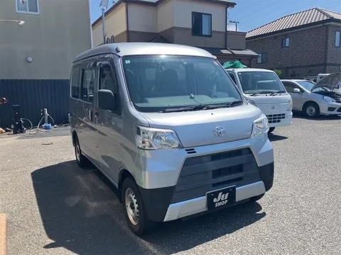 Toyota Pixis Van