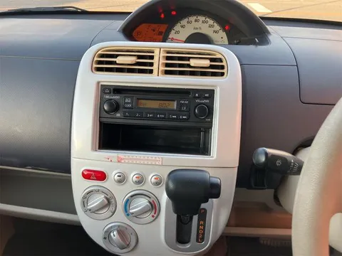 Nissan Otti