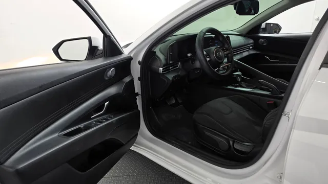 Hyundai Elantra (Avante)