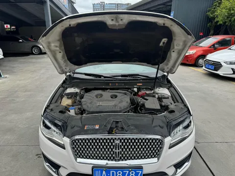 Lincoln MKZ