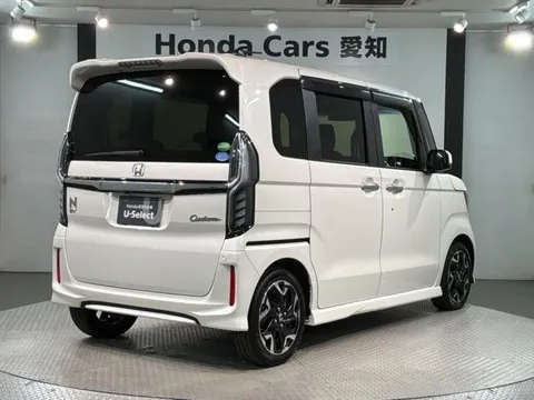 Honda N-BOX Custom