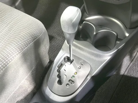Toyota Yaris (Vitz)