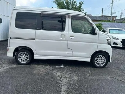 Daihatsu Atrai Wagon