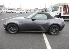 Mazda MX-5 (Roadster)
