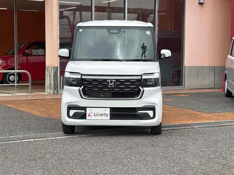 Honda N-BOX Custom