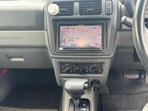 Mitsubishi Pajero Mini