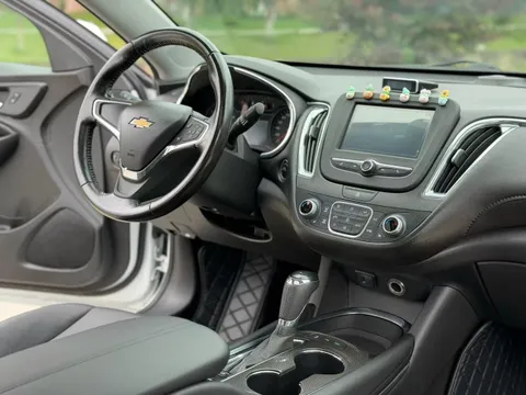 Chevrolet Malibu XL