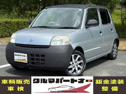 Daihatsu Esse