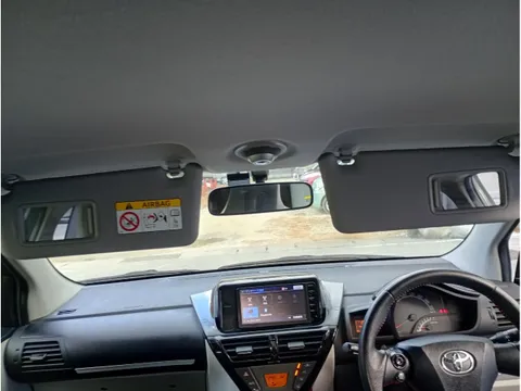Toyota iQ