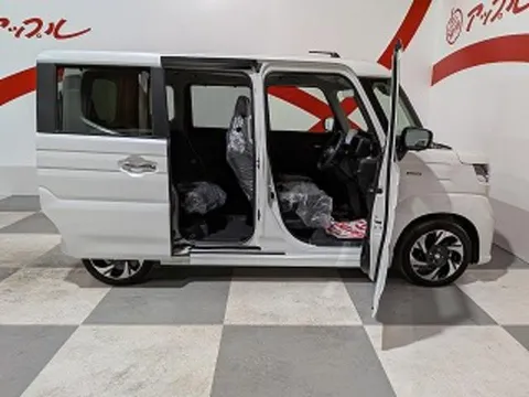 Suzuki Spacia Custom