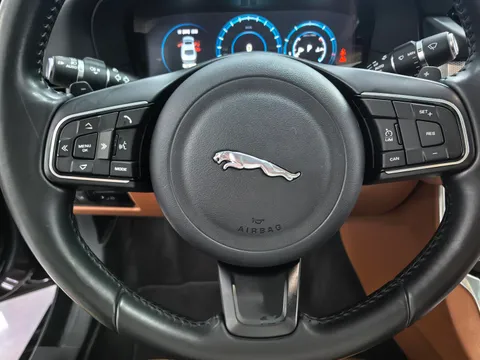 Jaguar XFL