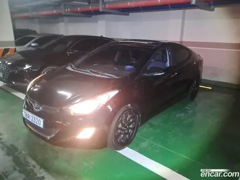 Hyundai Elantra (Avante)