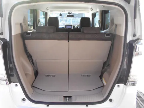 Honda N-BOX Slash