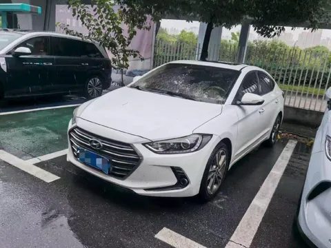 Hyundai Elantra (Avante)