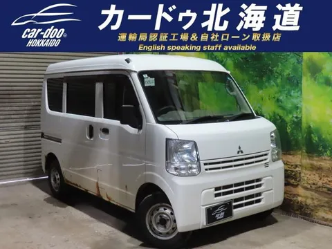 Mitsubishi Minicab Van
