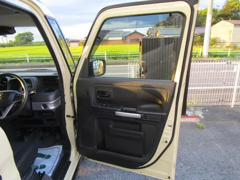 Suzuki Spacia Gear