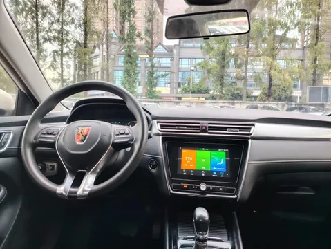 Roewe i5