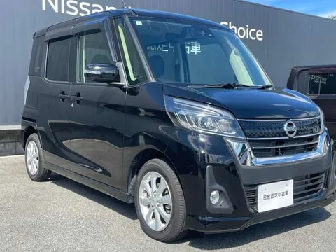 Nissan Dayz Roox