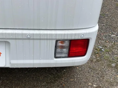 Nissan Clipper Van