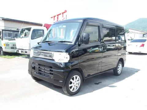 Mitsubishi Minicab Van