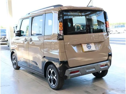 Mitsubishi Delica Mini