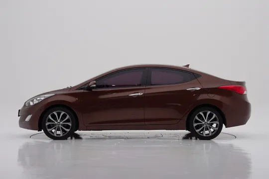 Hyundai Elantra (Avante)