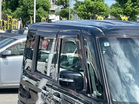 Suzuki Spacia