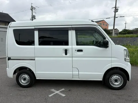 Nissan Clipper