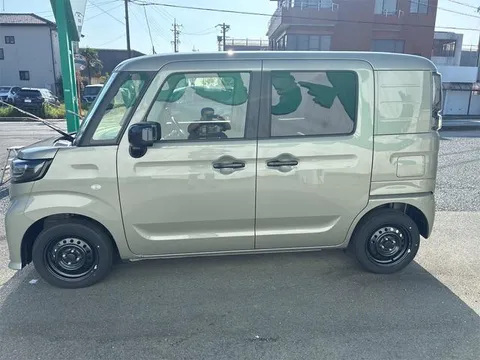 Suzuki Spacia Base