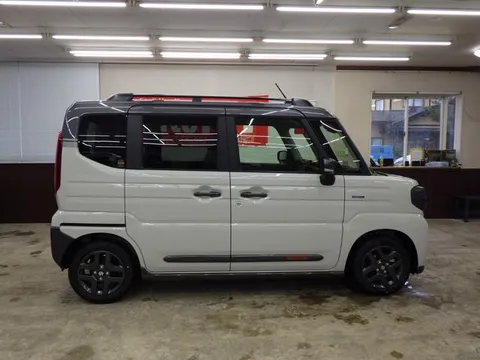 Suzuki Spacia Gear