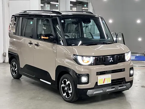 Mitsubishi Delica Mini