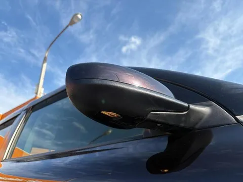 Mazda Verisa