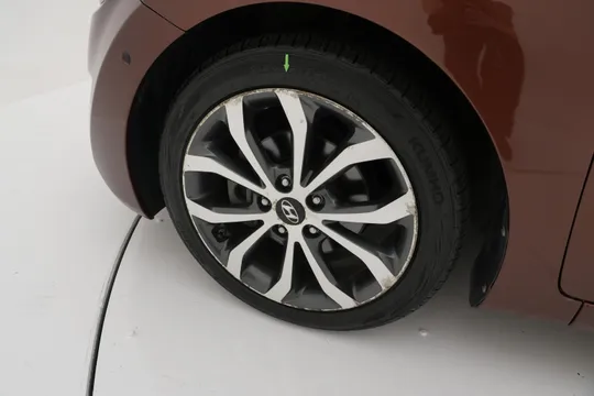 Hyundai Elantra (Avante)