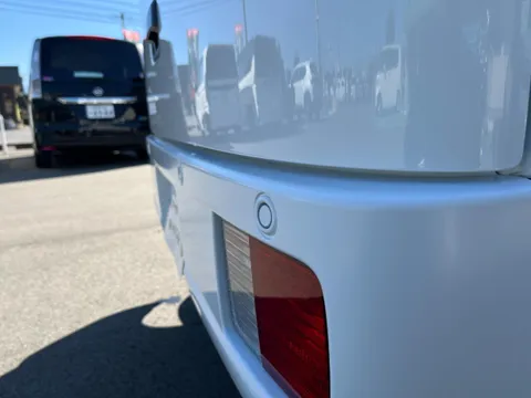 Nissan Clipper Van