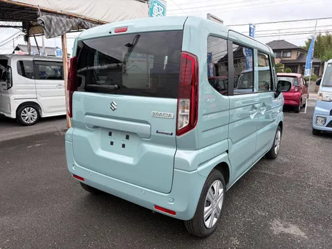 Suzuki Spacia