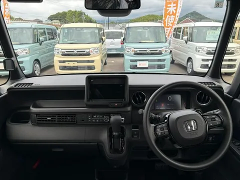 Honda N-BOX Custom