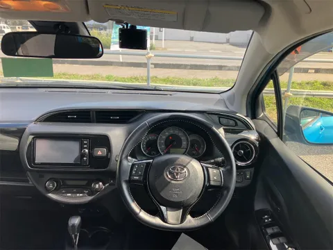 Toyota Yaris (Vitz)