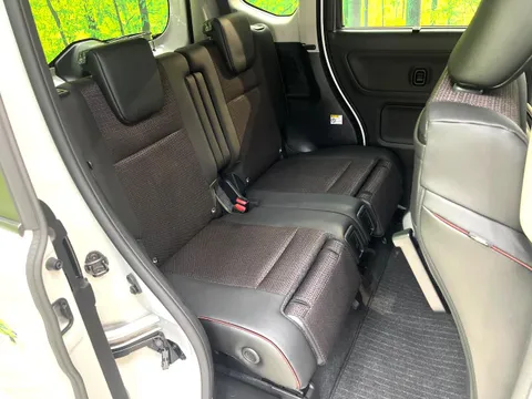Suzuki Spacia Custom