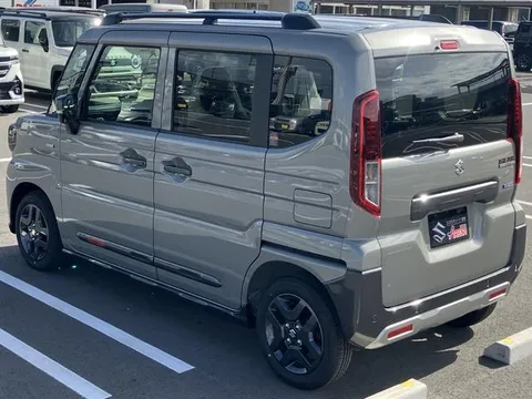 Suzuki Spacia Gear