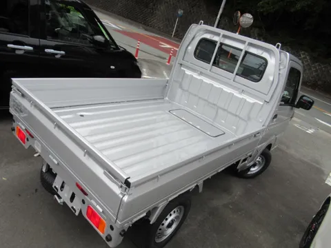 Nissan Clipper Truck