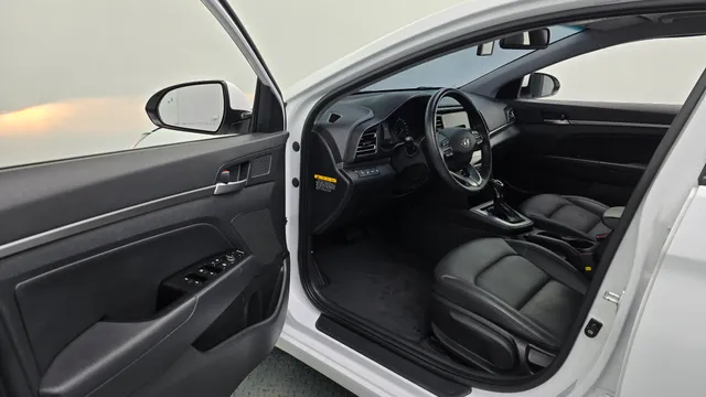 Hyundai Elantra (Avante)