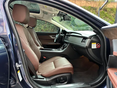 Jaguar XFL