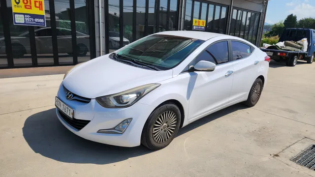 Hyundai Elantra (Avante)