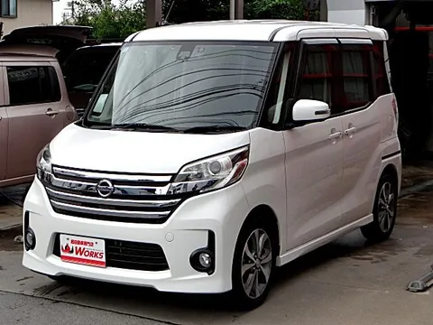 Nissan Dayz Roox