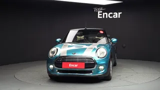 MINI Cooper Convertible
