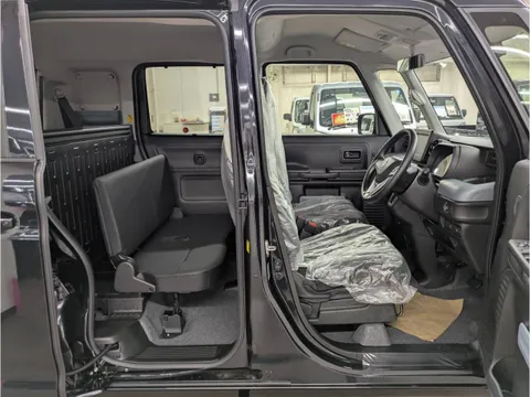 Suzuki Spacia Base