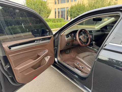 Volkswagen Phideon
