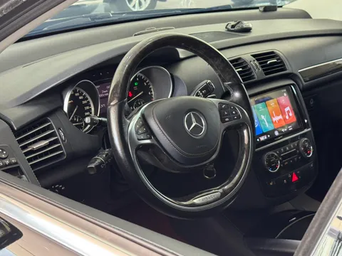 Mercedes-Benz R-Class